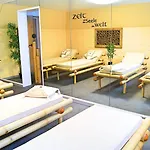 Regiohotel Germania - #direktamkurpark #wellnessbereich #fruehstuecksbuffet #freeparking Hotel 3*