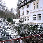 Regiohotel Germania - #direktamkurpark #wellnessbereich #fruehstuecksbuffet #freeparking Otel 3*