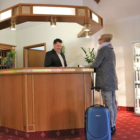 Regiohotel Germania - #direktamkurpark #wellnessbereich #fruehstuecksbuffet #freeparking