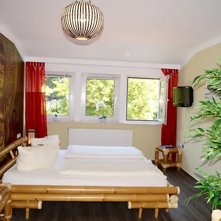 Regiohotel Germania - #direktamkurpark #wellnessbereich #fruehstuecksbuffet #freeparking 3*