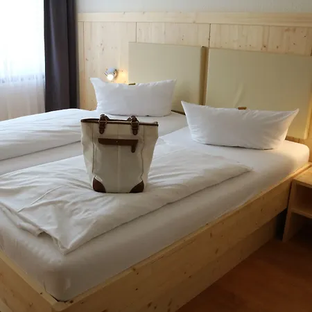 Regiohotel Germania - #direktamkurpark #wellnessbereich #fruehstuecksbuffet #freeparking