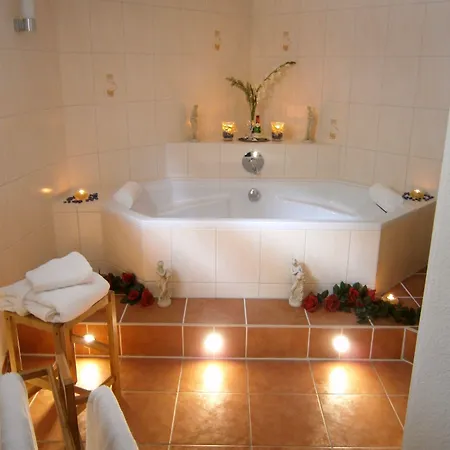 Regiohotel Germania - #direktamkurpark #wellnessbereich #fruehstuecksbuffet #freeparking