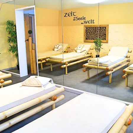Regiohotel Germania - #direktamkurpark #wellnessbereich #fruehstuecksbuffet #freeparking Hotel 3*