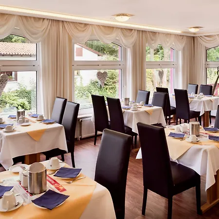 Hotel Regiohotel Germania - #direktamkurpark #wellnessbereich #fruehstuecksbuffet #freeparking 3*