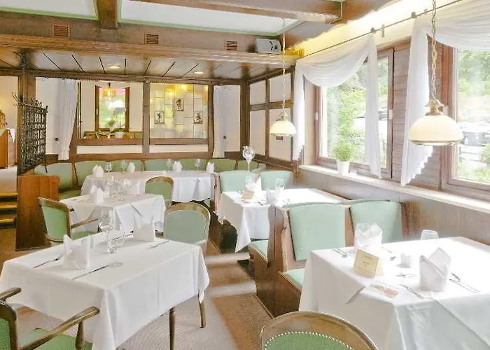 Regiohotel Germania - #direktamkurpark #wellnessbereich #fruehstuecksbuffet #freeparking