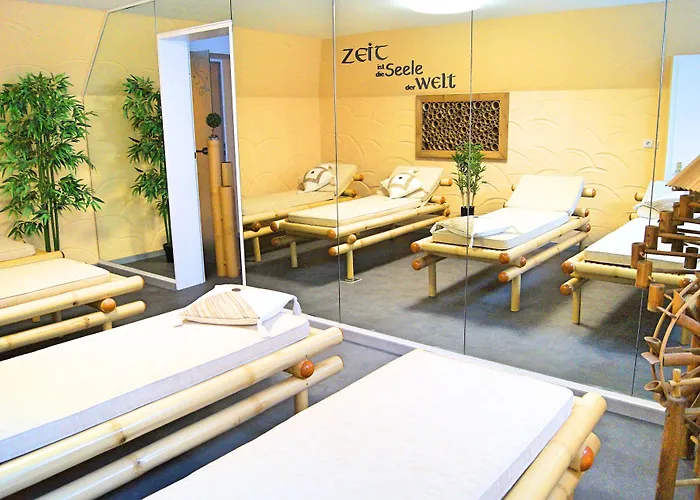 Regiohotel Germania - #direktamkurpark #wellnessbereich #fruehstuecksbuffet #freeparking Hotel 3*