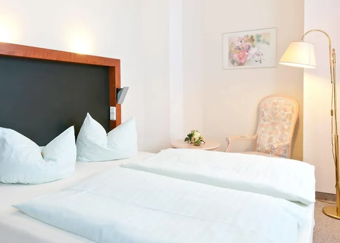 Regiohotel Germania - #direktamkurpark #wellnessbereich #fruehstuecksbuffet #freeparking